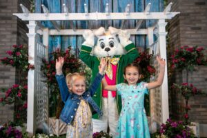 FREE Photos and Visits with the Easter Bunny at Flagstaff Mall!